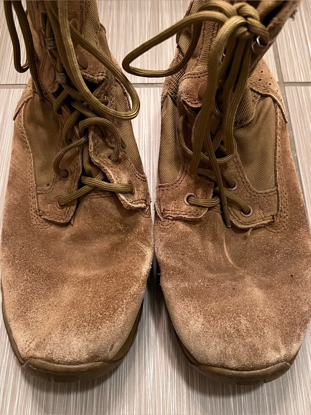 Belleville Tactical Research Minimalist Combat Boot Size 7W suede tan leather